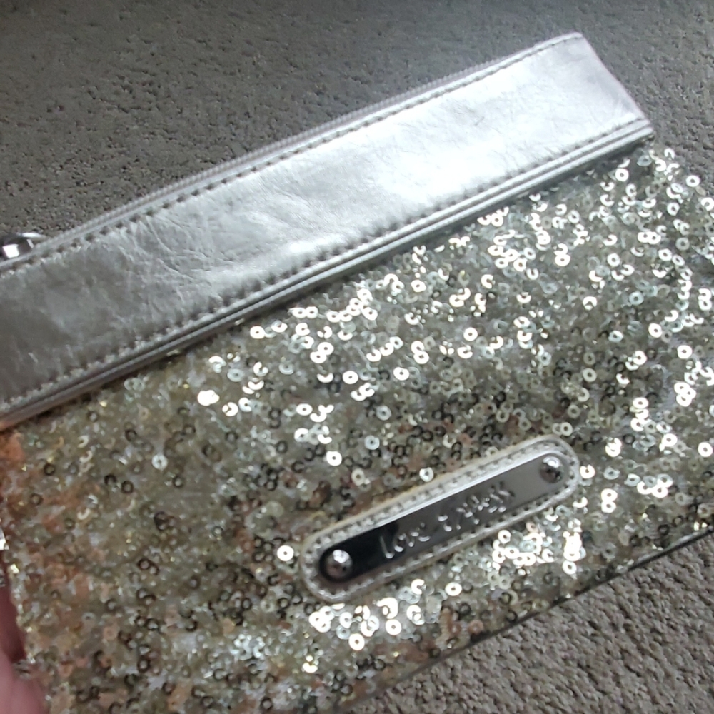 Wristlet - Picture 2 of 2